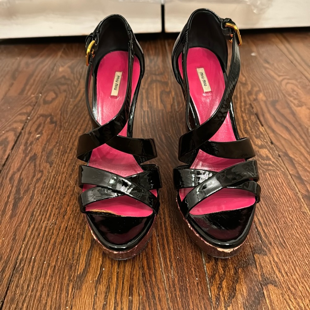 Miu Miu Patent Leather Platform Heels. Size 37.5. Good condition.